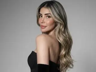 Xlovecam Private Sex Chat of AndreaaHot