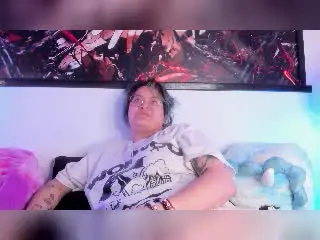 Xlovecam Live Sex Cam of LuckyLeahh