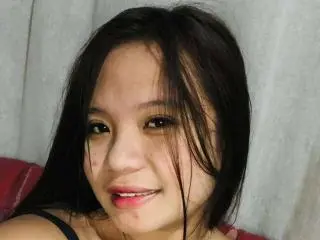 Xlovecam Live Sex of YannaDirtyOne
