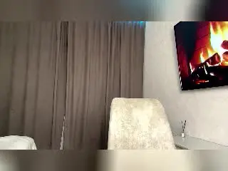 Xlovecam Free Porn Cam of LuanneKadri