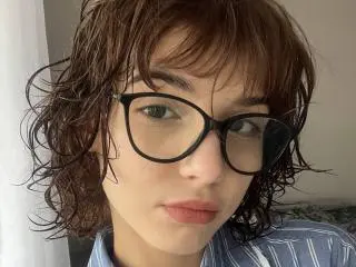Xlovecam Sex Cam of ErynAttridge