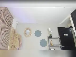 Xlovecam Live Sex Cam of SammyNoir