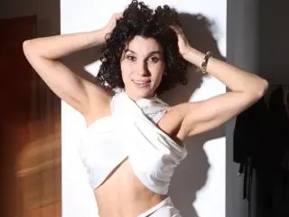 Xlovecam Free Porn Cam of CurliestSue