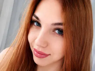 Xlovecam Live Sex of FarahSings