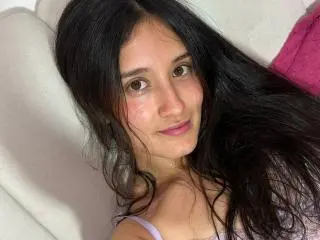 Xlovecam Free Porn Cam of KimyRosse