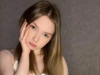 Xlovecam Free Porn Cam of FarahCantre