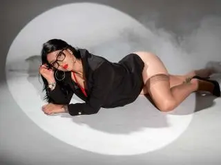 Xlovecam Adult Video Chat of ZarayFeet