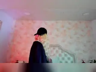 Xlovecam Nude Webcam of SophieTeller