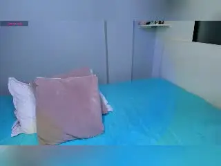 Xlovecam Free Porn Cam of MiaAylen