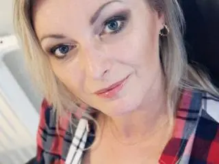 Xlovecam Private Sex Chat of XLovelyVanessa
