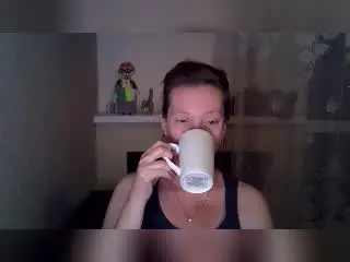 Xlovecam Free Live Porn of MadaamTang