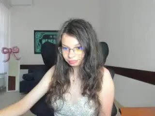 Xlovecam Nude Webcam of VikkiRi
